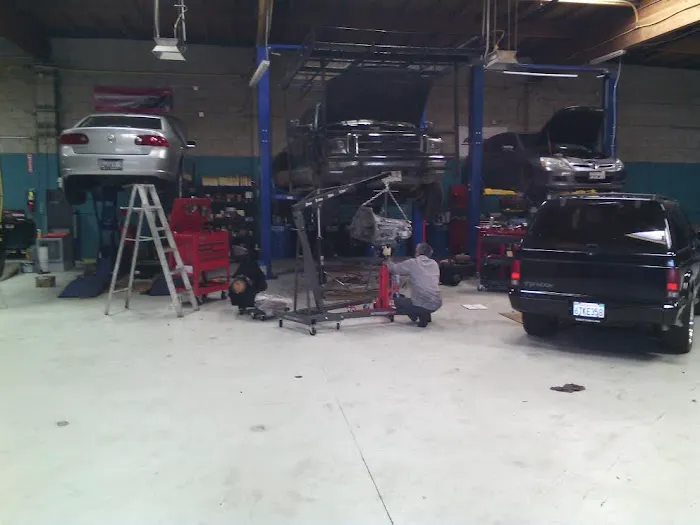 Gil's Automotive 6