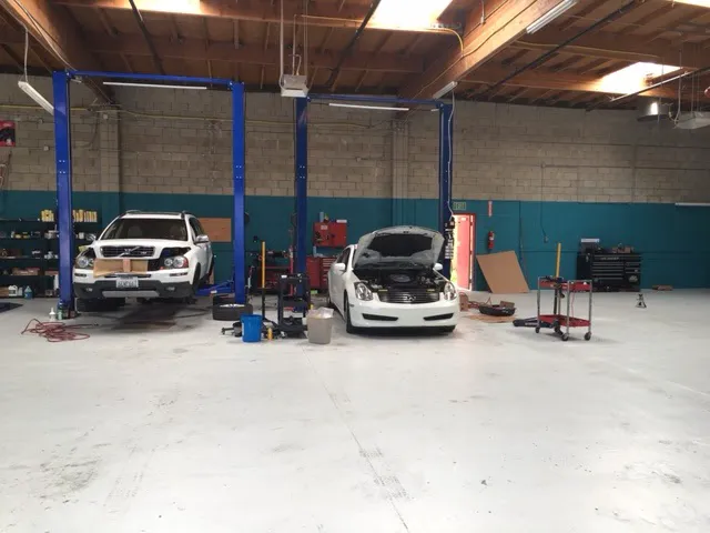 Gil's Automotive 4