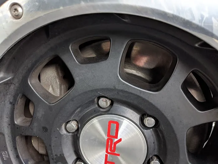 Hawthorne Tire & Auto Service 4