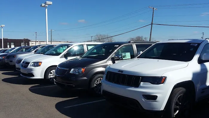 4 Lowest Price Auto Glass - Mobile Service 4