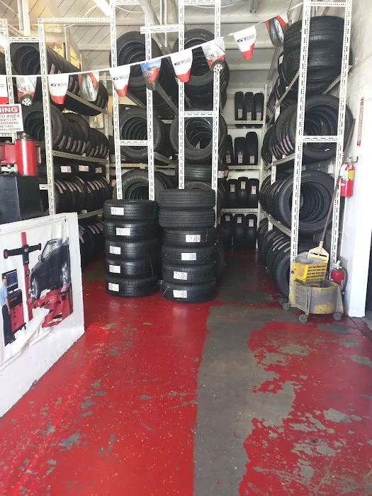 Levi's Tires 3