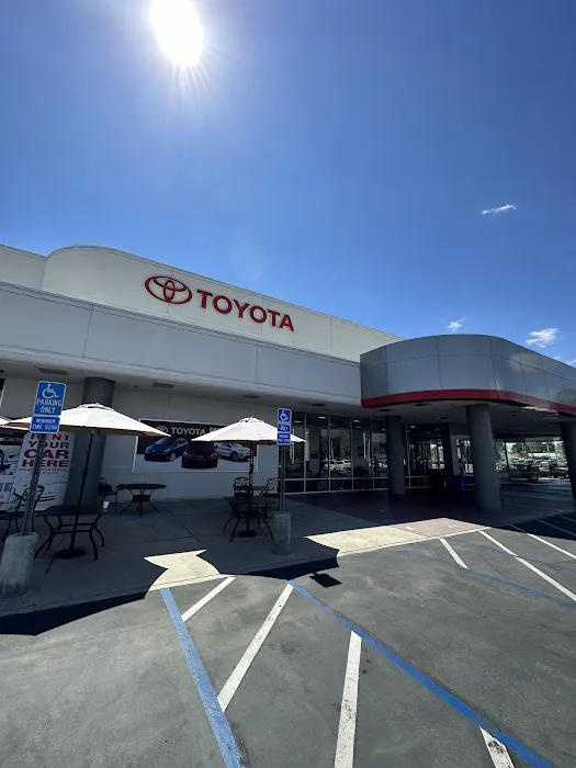 Toyota Service Center 3