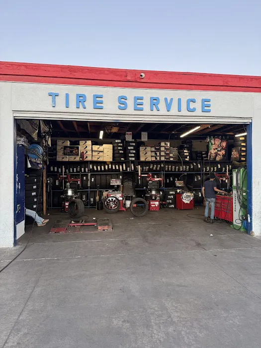 Reyes Tires Pro 3