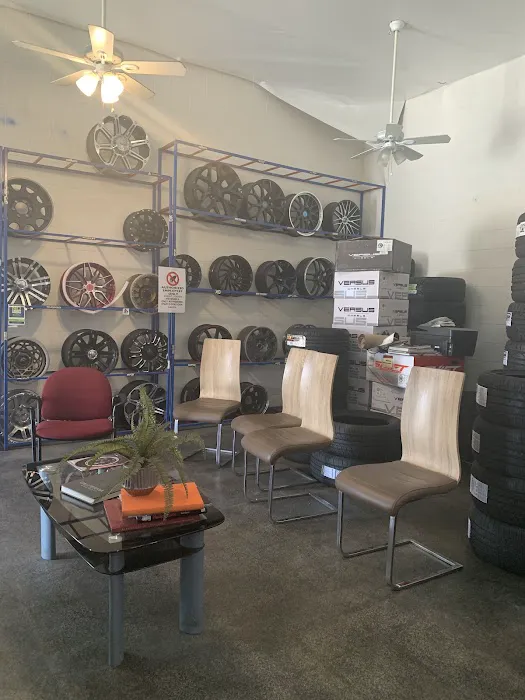 Reyes Tires Pro 9