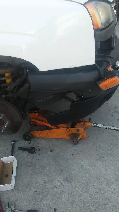 Le's Auto Services 3