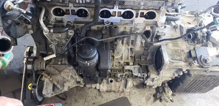 Ming Volvo Specialists 8