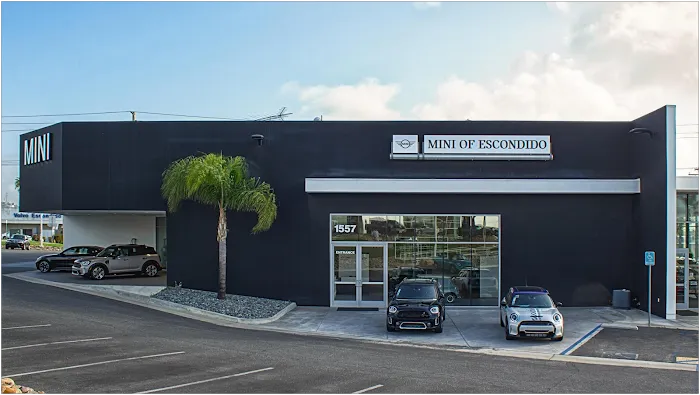 MINI of Escondido Service and Parts 9