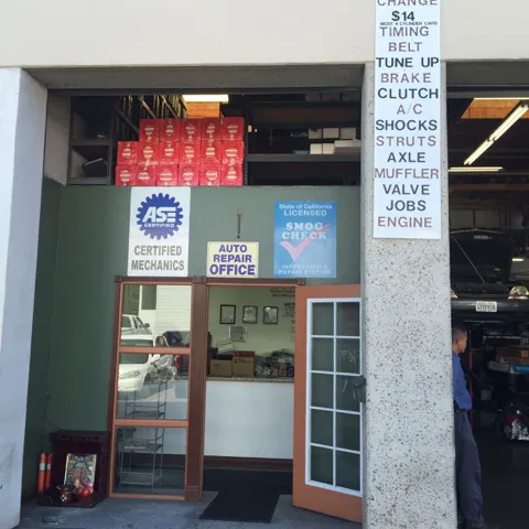 Brandon Auto Smog Repair Center 3