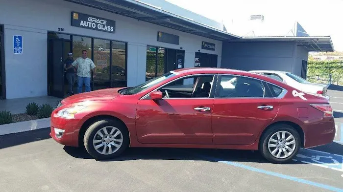 Grace Auto Glass 5