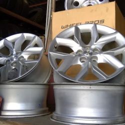 Emanuel Llantera Used Tires ico