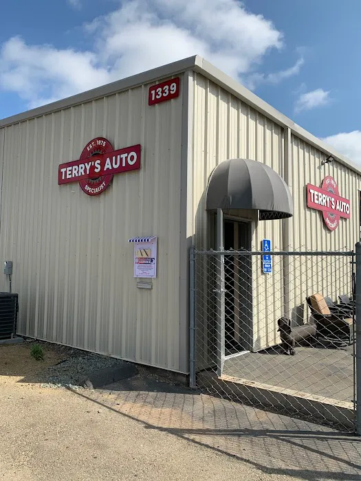 Terry's Auto Specialist 9