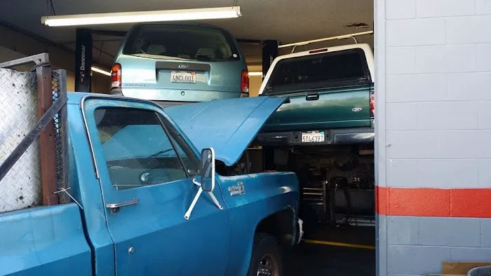 Padilla's Auto Repair and tires shop 2