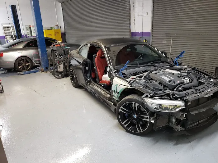 The Royal Collision Centre 7