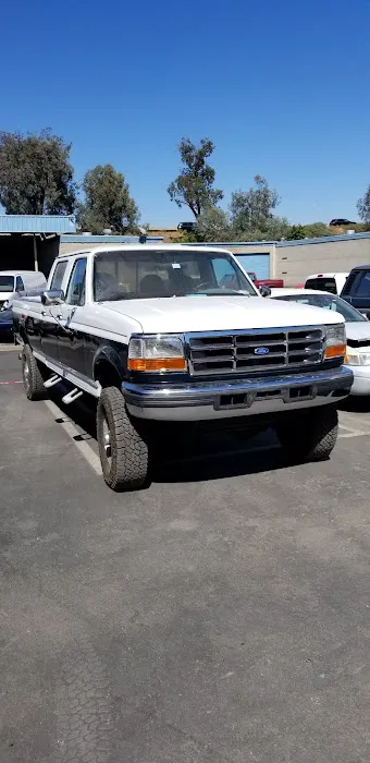 Golden Wheels Auto Body Collision Repair and Frame Work 2