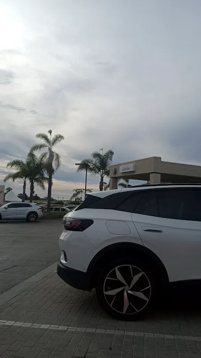 AutoNation Volkswagen Carlsbad Service Department 9