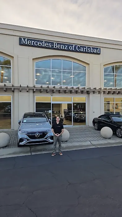 Mercedes-Benz of Carlsbad Service Center 0