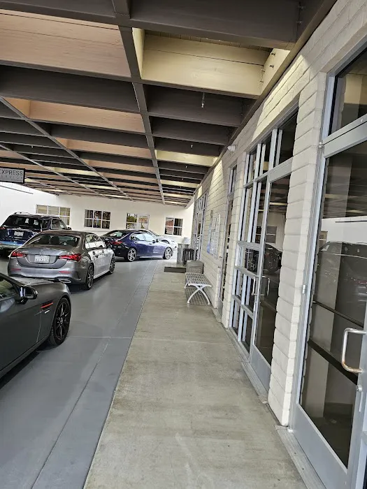 Mercedes-Benz of Carlsbad Service Center 1