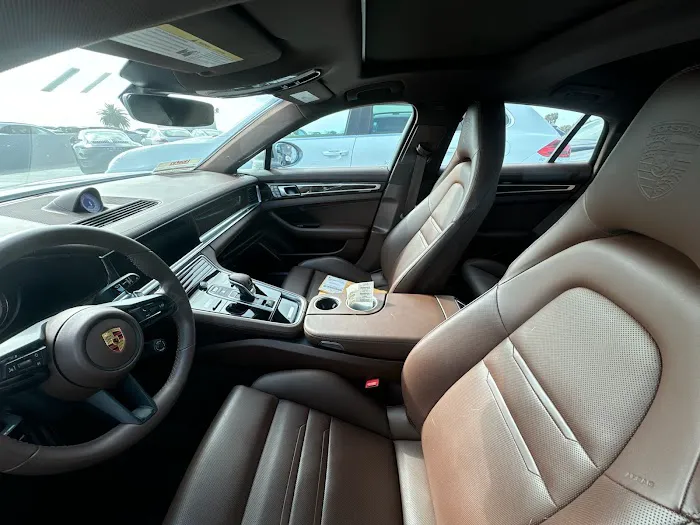 Porsche Carlsbad Service and Parts 9
