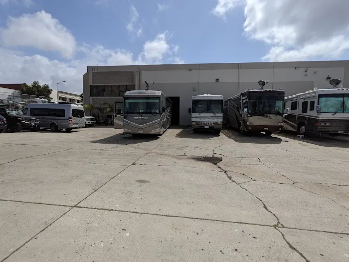 RV Specialist 2