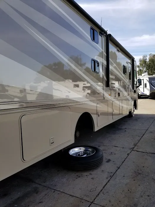 RV Specialist 6