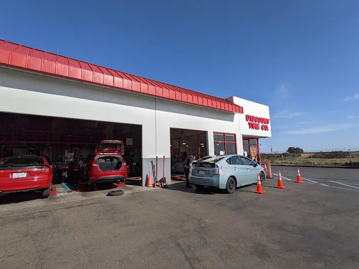 Discount Tire 0
