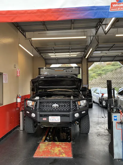 Valvoline Instant Oil Change 9