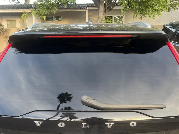 3B Auto Glass and Window Tinting 9