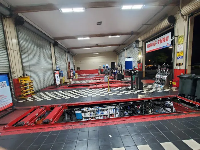 Valvoline Instant Oil Change 4