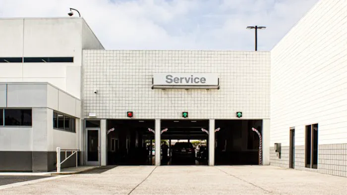 BMW of San Diego Service and Parts 4