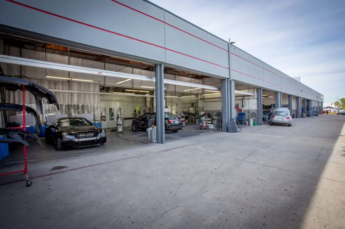 Chapparone Auto Body & Painting 3