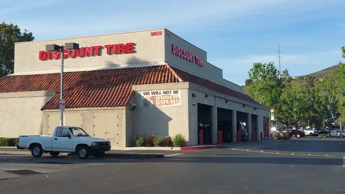 Discount Tire 0