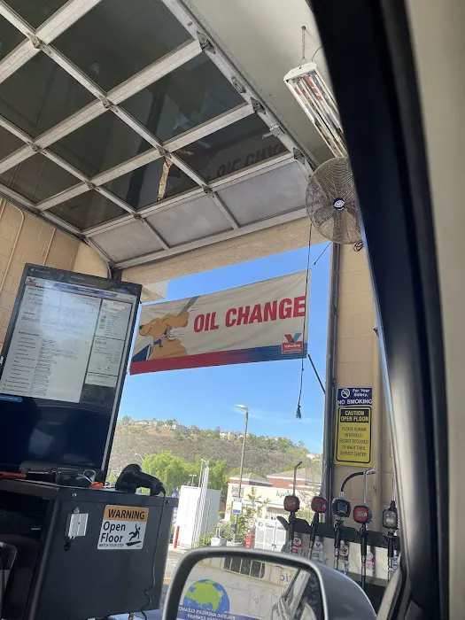 Valvoline Instant Oil Change 4