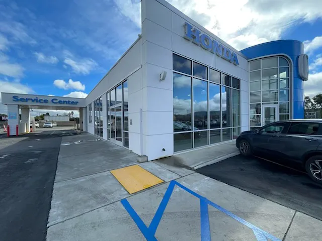 Rocket Town Honda Service Center 2