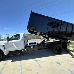 R&M QUALITY TRUCK BODY LLC ico