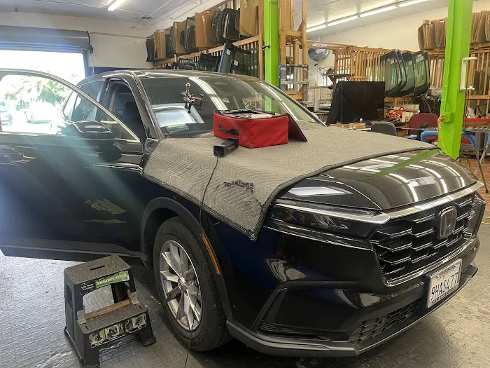 LOW PRICE AUTO GLASS Hayward 4