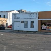 Levey's Auto Top Shop