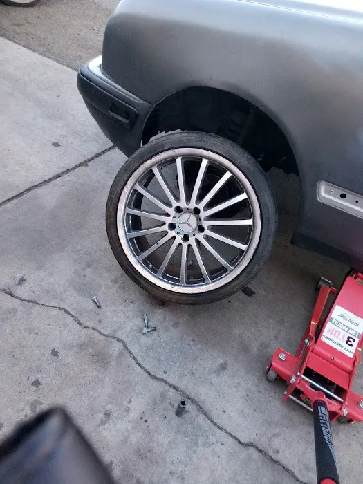 Figuera Tire Store 4
