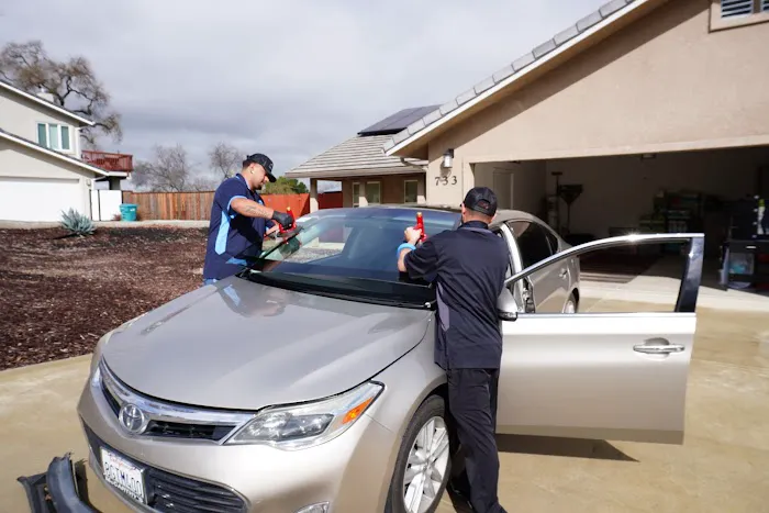 Apex Auto Glass & Tinting 1