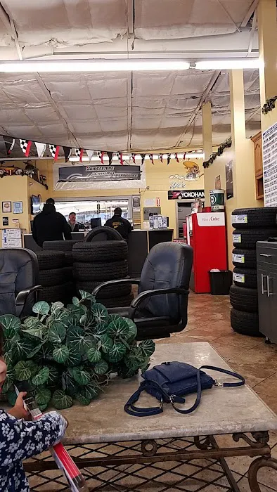 Calderon Tires and Service 8