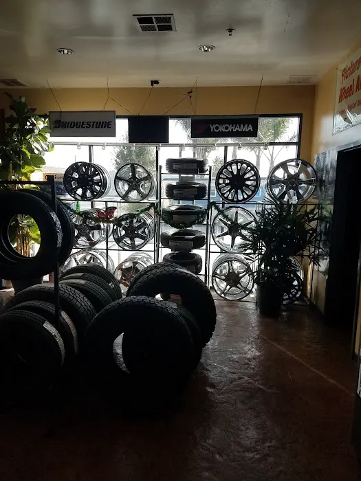 Calderon Tires 3