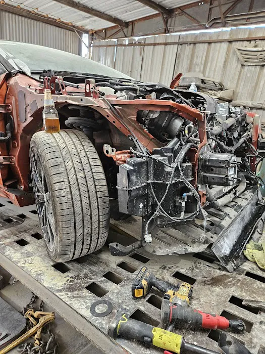 Reyes Autobody 7
