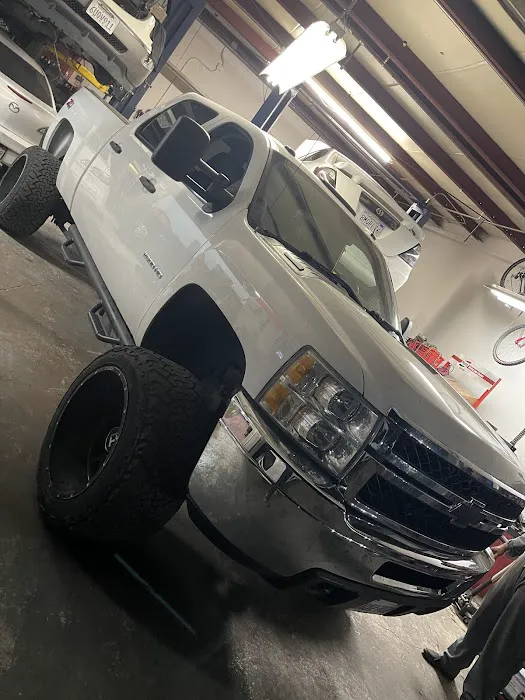 Tires & Auto repair 24 hours 1