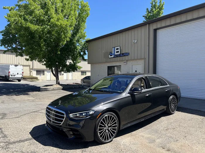 JJB Auto Glass 8
