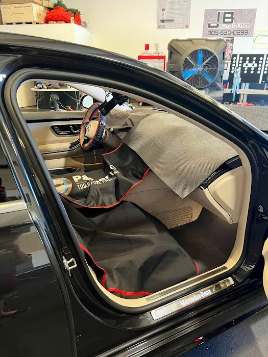 JJB Auto Glass 7