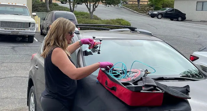 JJB Auto Glass 4