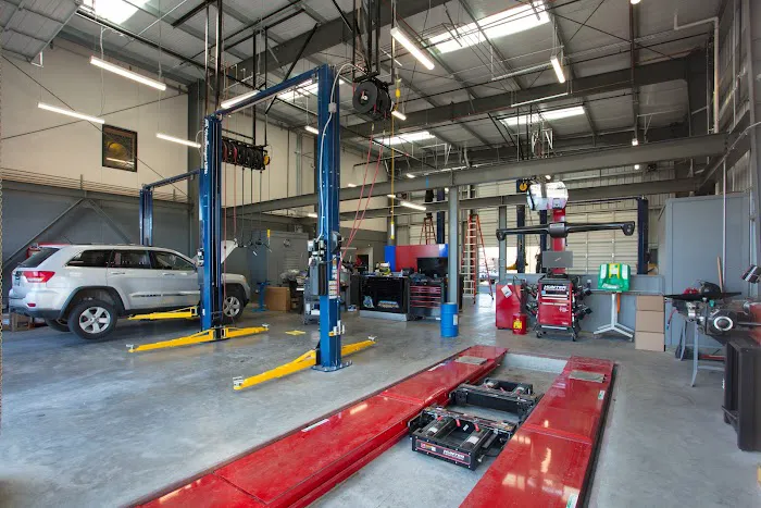 Service Department at Hyundai SLO 8