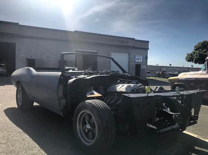 San Luis Customs and Collision 4