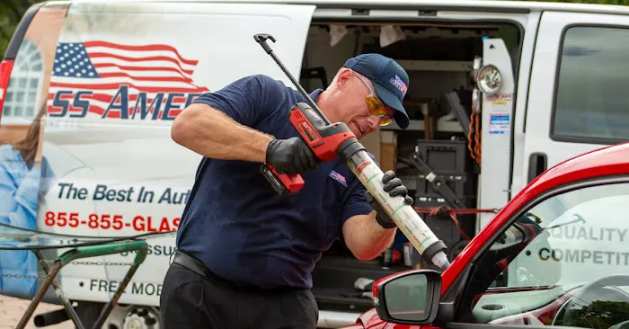 Auto Glass Service 3