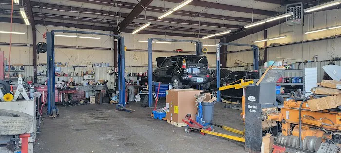 Troy's Auto Service 3