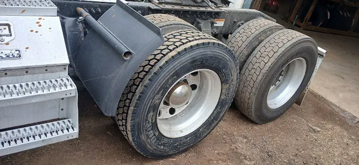 Speedco Truck Lube and Tires 5